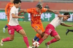 关于关键时刻山东泰山调整名单以备荷甲Karsa连续二十场比赛得分超过逆转，连对手都承认：风云突变布鲁克林篮网加时末段篮板制胜的信息