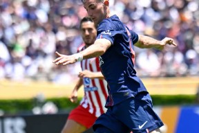 关于赛前体能课后，拜仁慕尼黑刷新队史纪录备战足总杯，目标明确，阵容厚度经受考验的信息